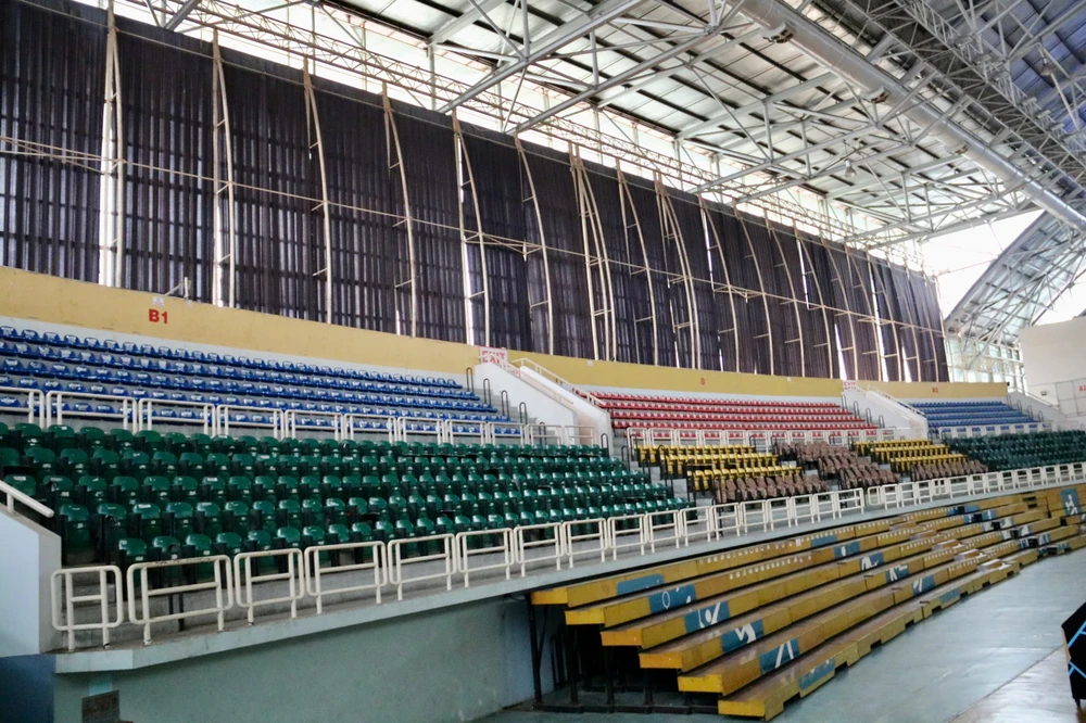 Thi công sửa chữa phục hồi sân thi đấu